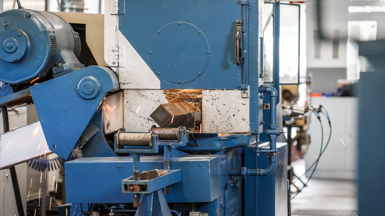 Cut-off wheels for stationary applications