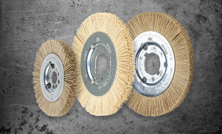 Careful rounding with PFERD diamond brushes