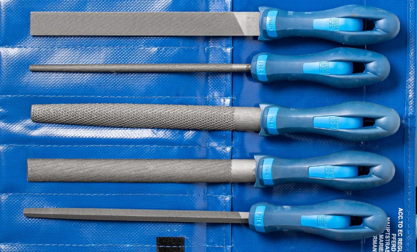 Bien emballées ! Limes d’atelier PFERD en étui.